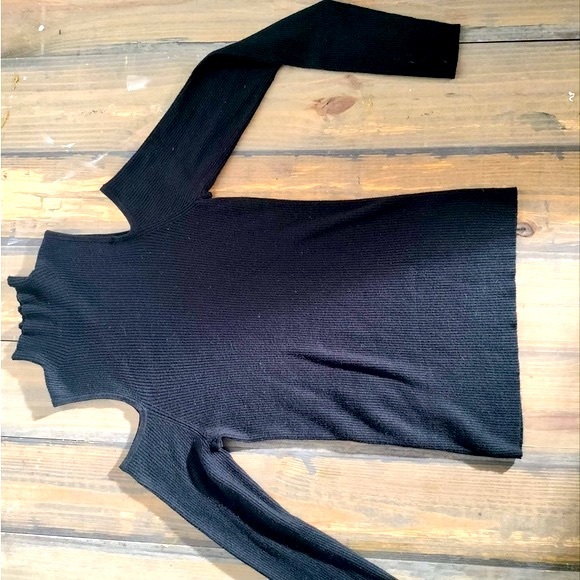 Margaret O'Leary Sweaters - 🖤Margaret O’Leary Cold Shoulder Sweater
